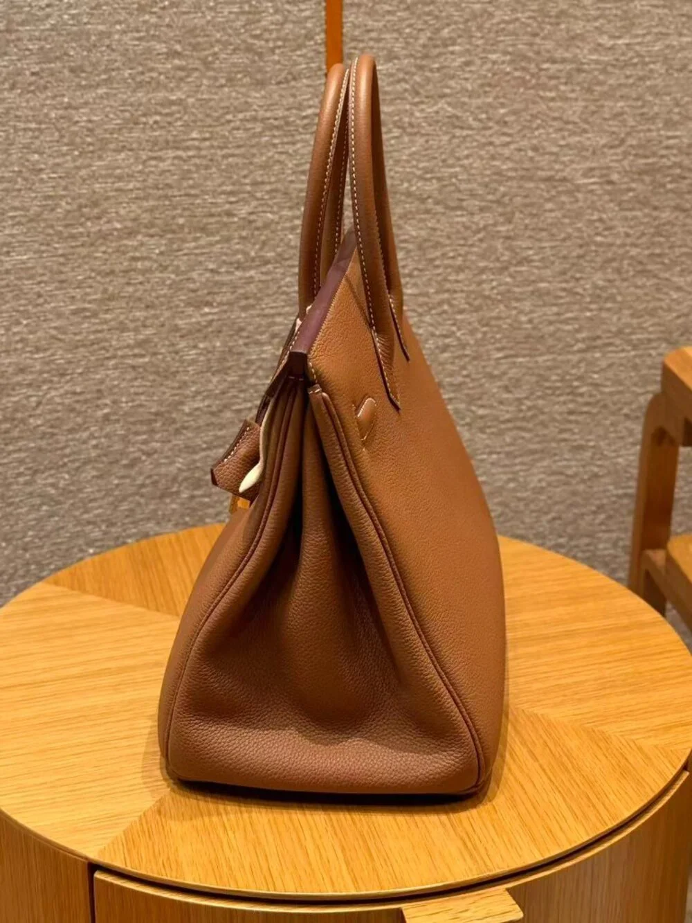 Classic Hermes Bag: A Stylish and Versatile Choice for Elegance